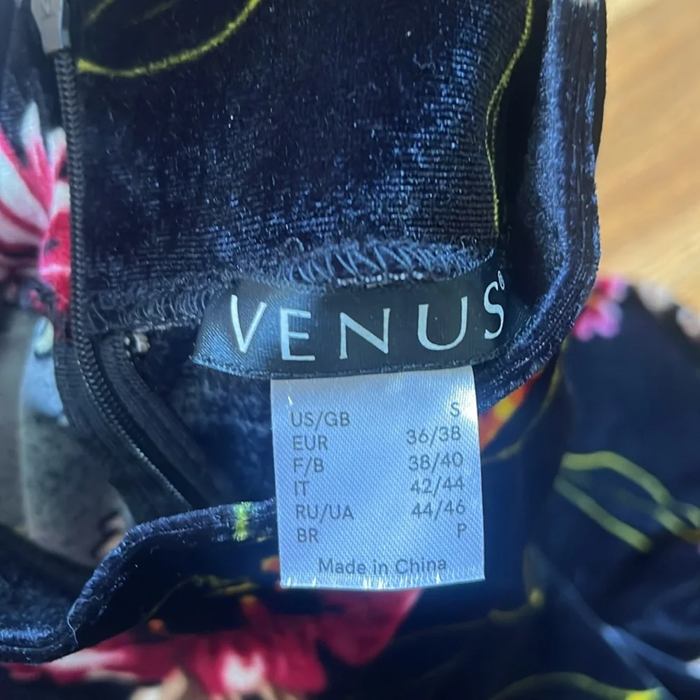 VENUS Black Midi Dress with Floral Design - Picture 4 of 4